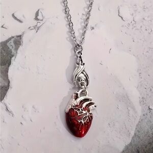 ⭐️ Silvertone and Red Heart Pendant Necklace New